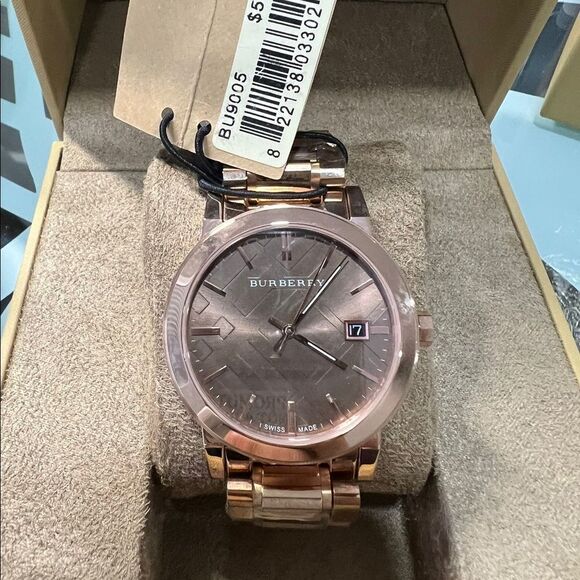NIB Brown Dial Rose Gold Burberry Watch - Picture 5 of 16